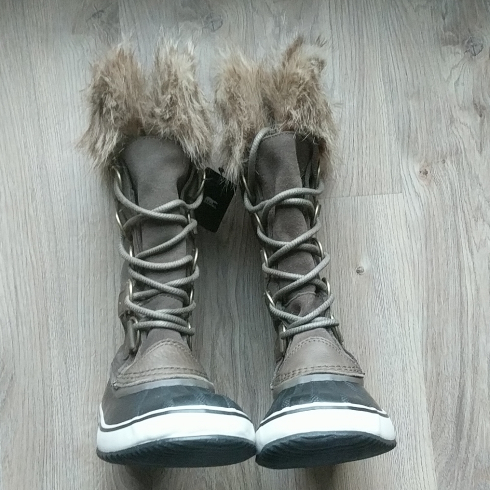 Sorel Joan of Arctic Fur Trim Duck Snow Boots - Picture 6 of 7